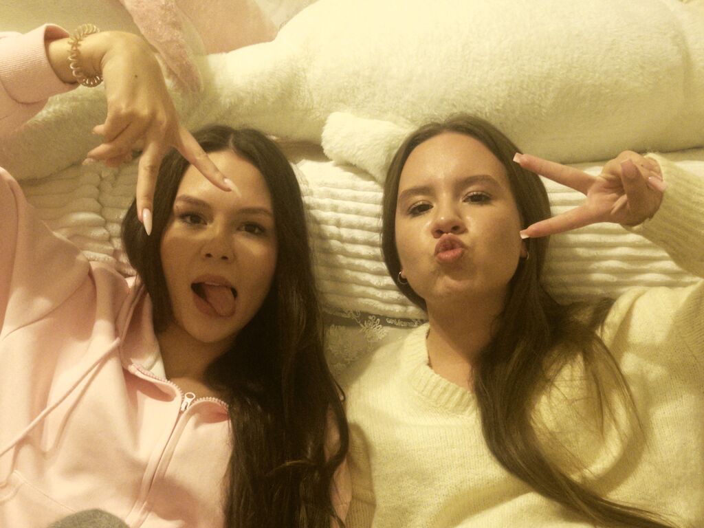 Aliceandlisa's profile - Image n°0