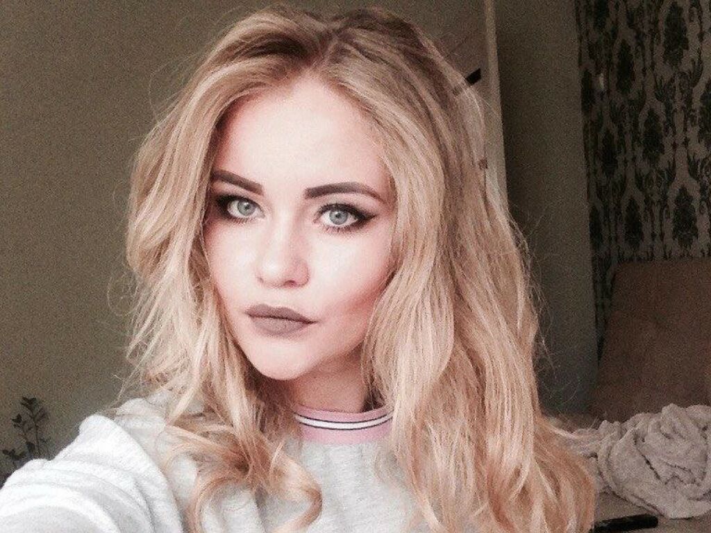 Alicebadwin's profile - Image n°0