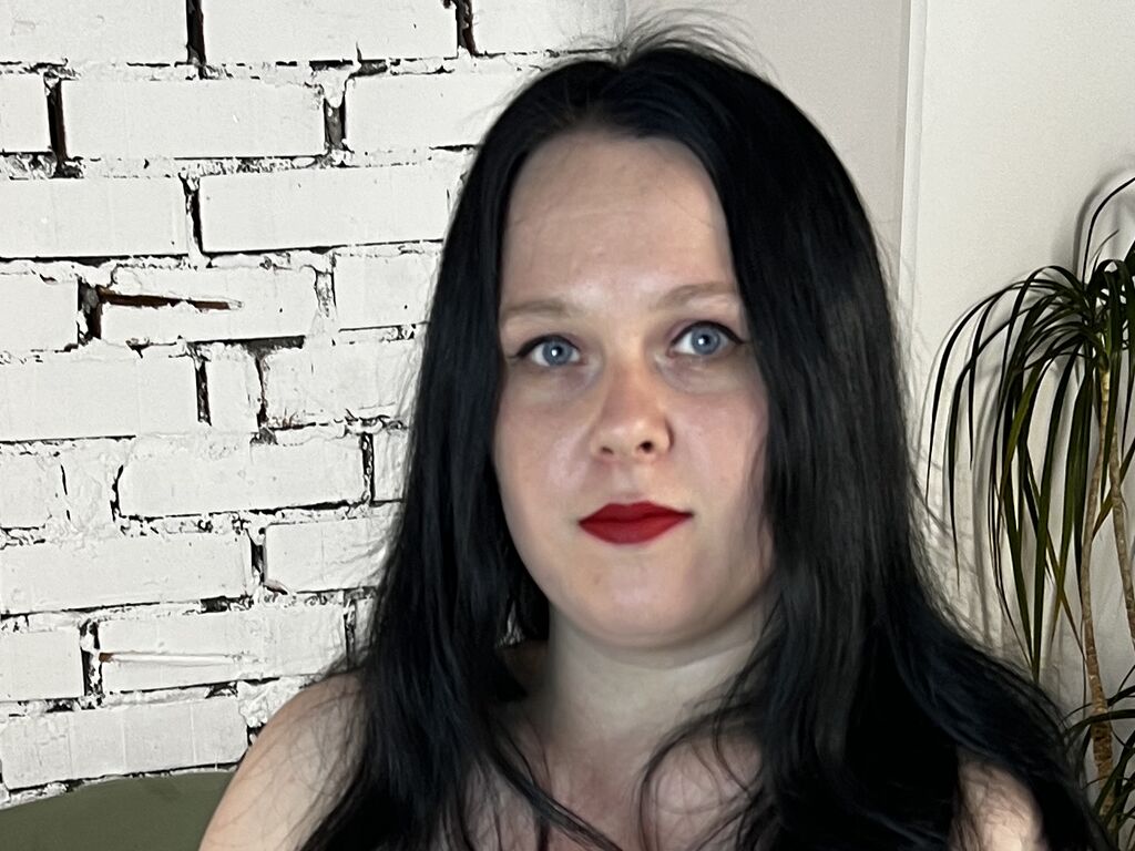 Alicecrimson's profile - Image n°1
