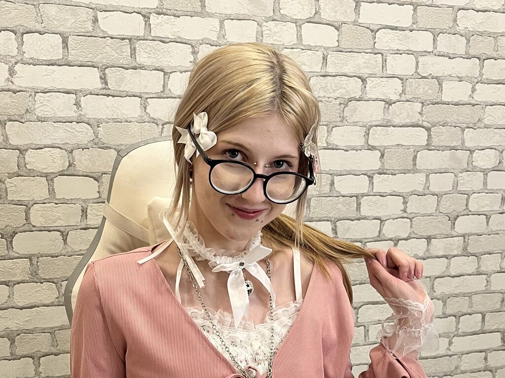 Alicedews's profile - Image n°0