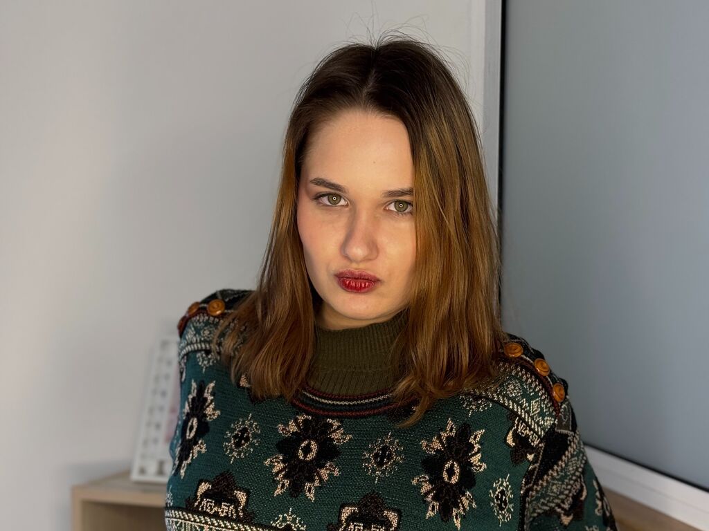 Alicedoggett's profile - Image n°0