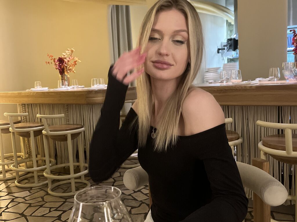 Alicedostoyev's profile - Image n°0