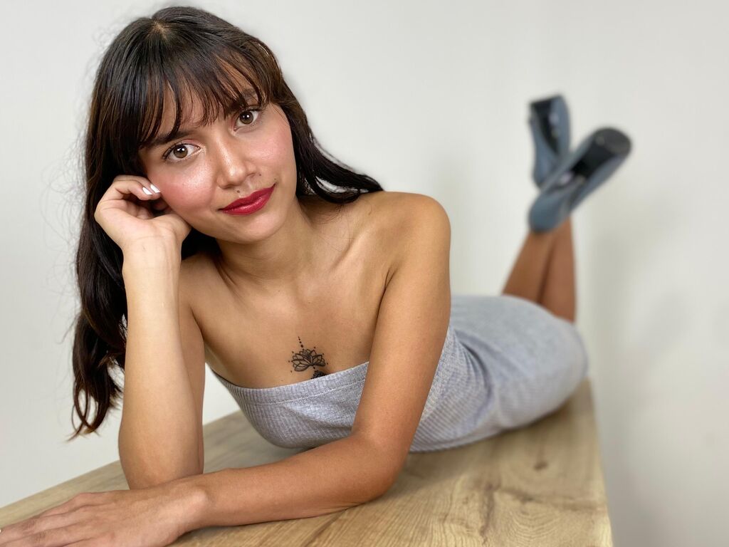Aliceeferrera's profile - Image n°1