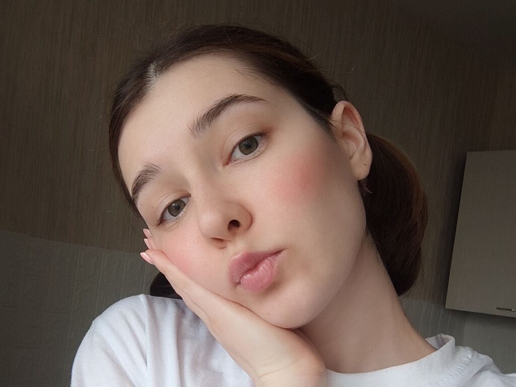 Alicehi's profile - Image n°1