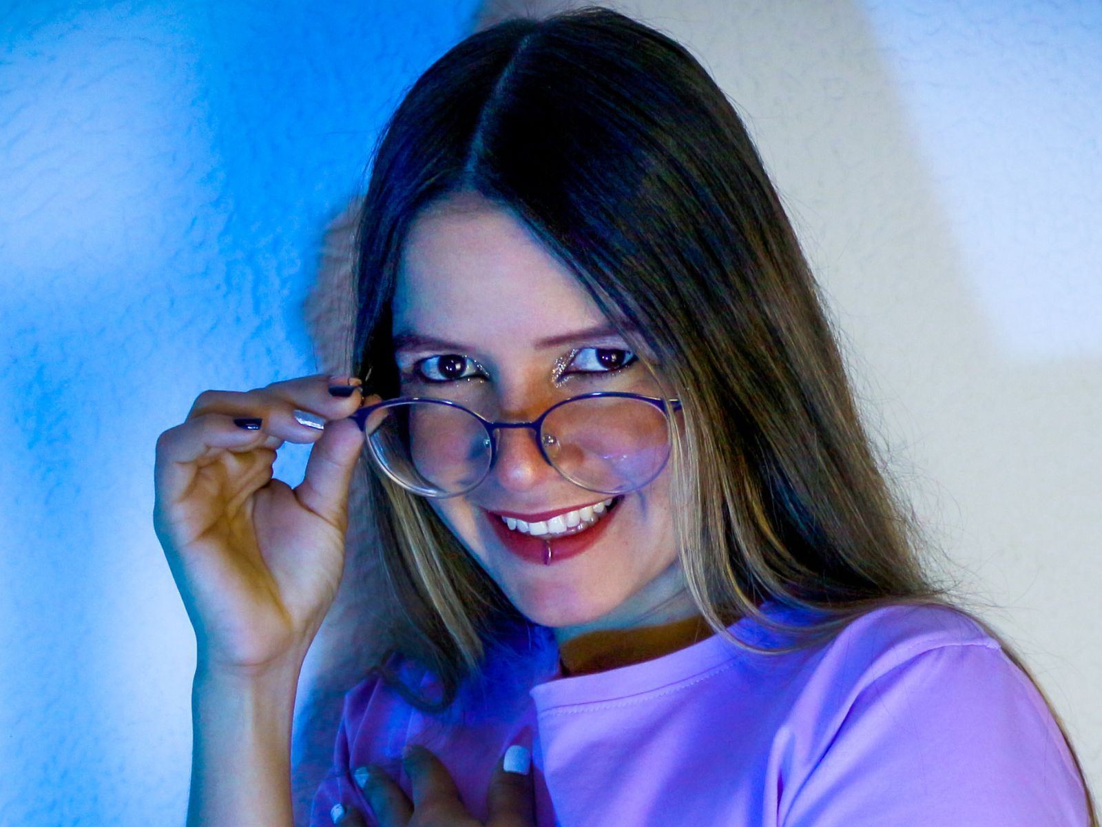 Alicehoe's profile - Image n°1