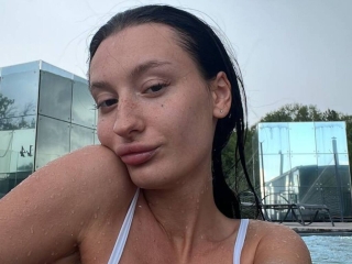 Alicelewandovski's Sexcam