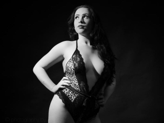Alicemaex's Sexcam