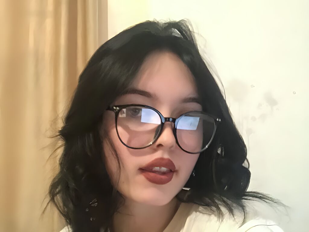 Aliceplug's profile - Image n°0