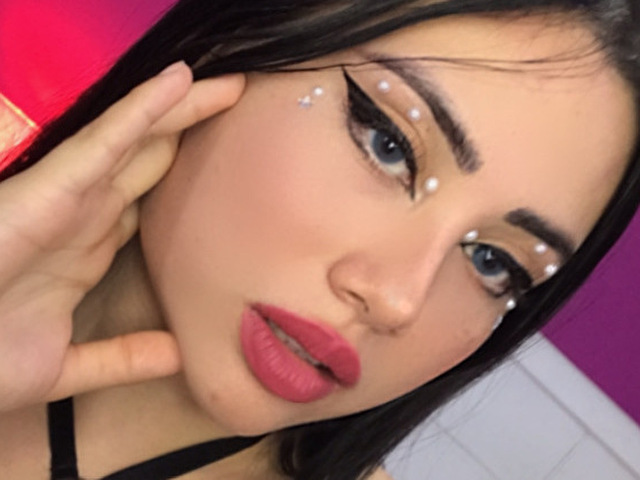 AlicesRoom's profile - Image n°1