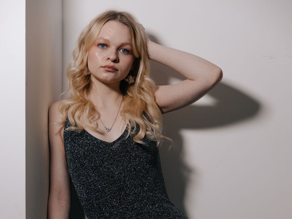 alicewarren's profile - Image n°1