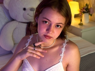 Webcam sex met Aliceyum