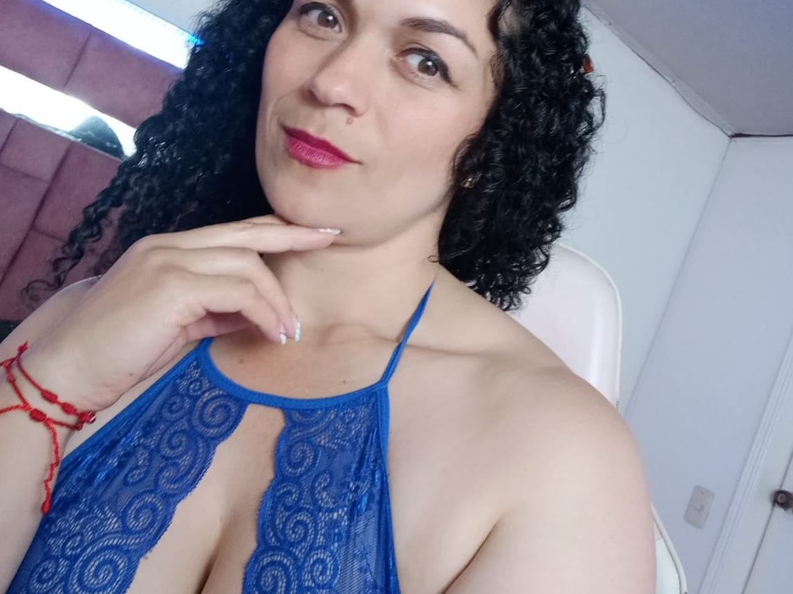 Aliciiacute's profile - Image n°1