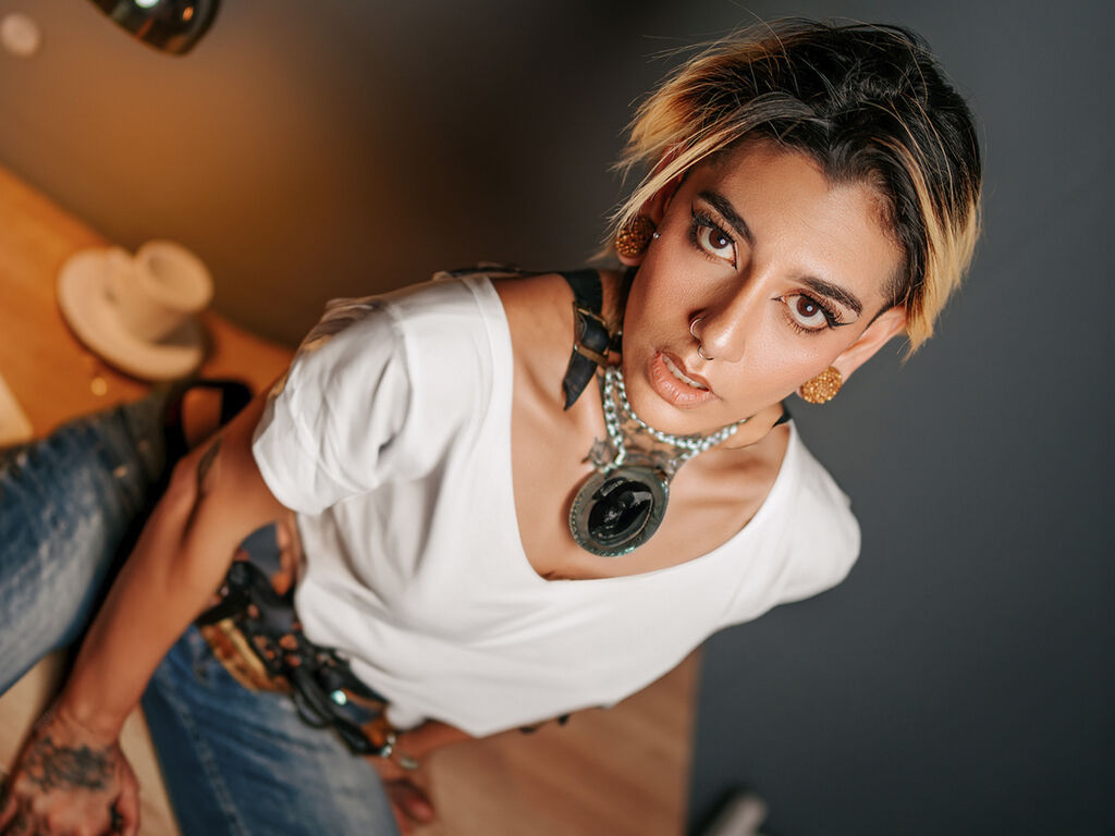 Aliiceyork's profile - Image n°2