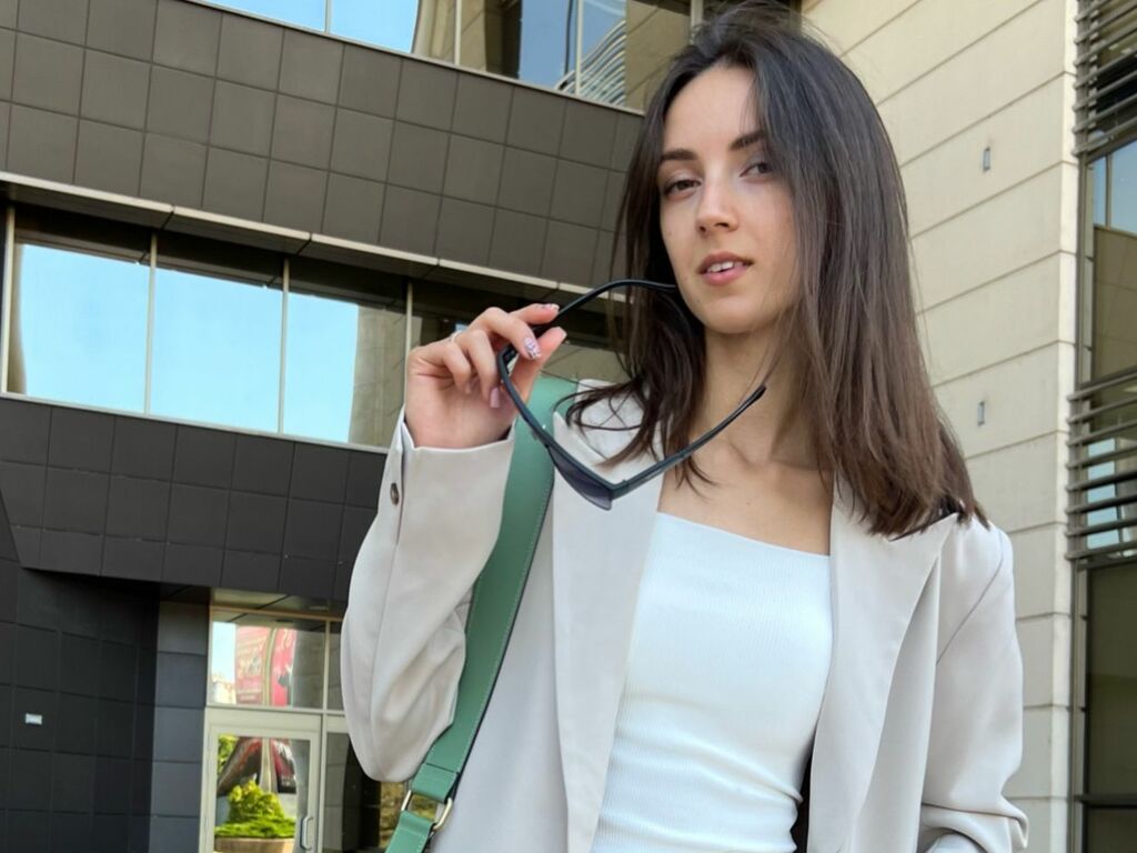 Alinaaple's profile - Image n°0