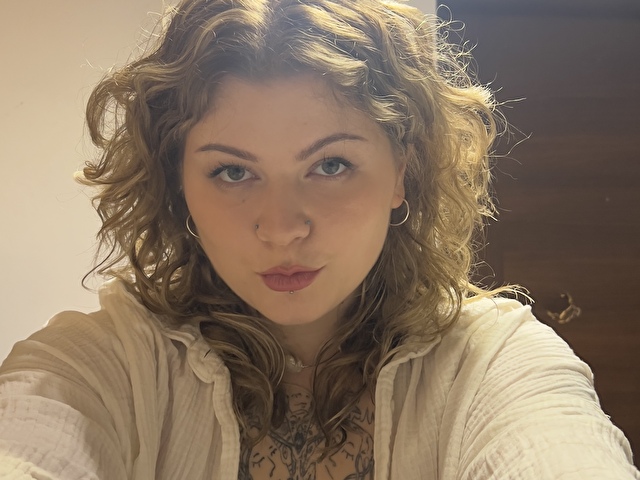 AlinaDirty' profilo - Immagine n°1