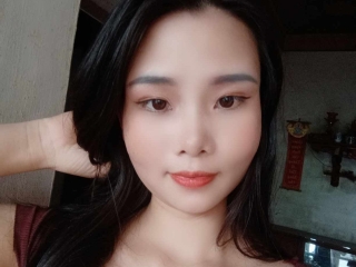 Alisa_2k4's Sexcam