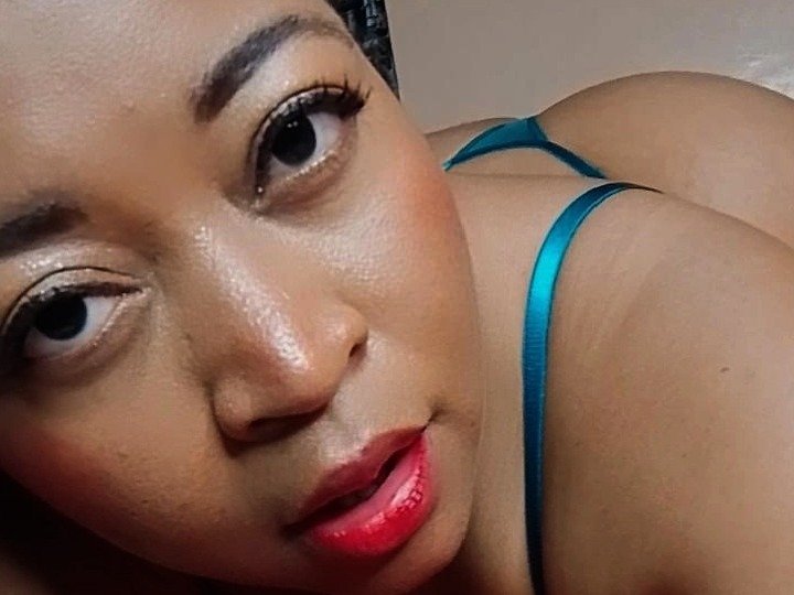 Alishaacharm's profile - Image n°1