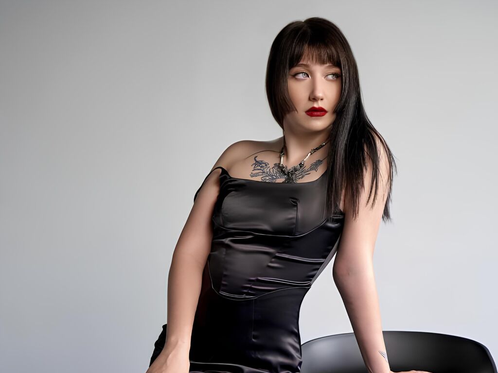 Alisonavery's profile - Image n°0
