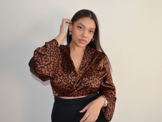 Webcam sex con Alisonkok