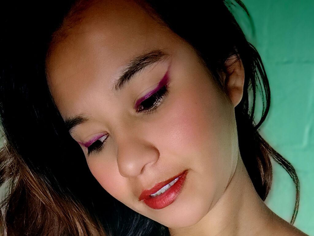 Alisonsophie's profile - Image n°1