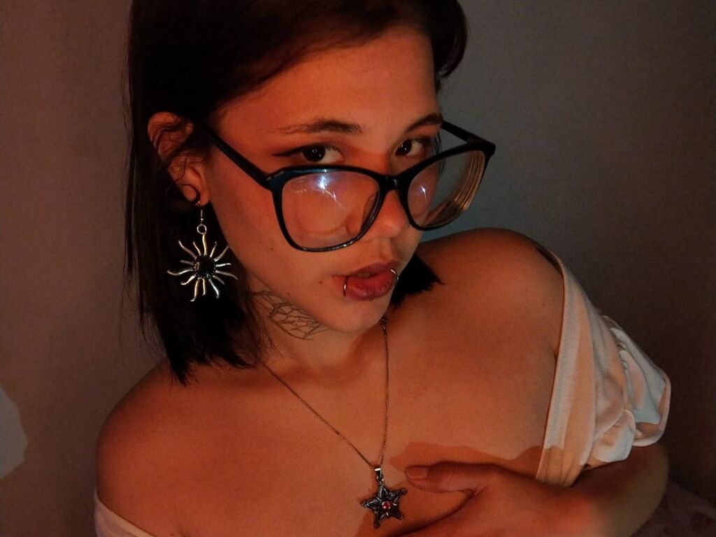 Alixhearts's profile - Image n°0