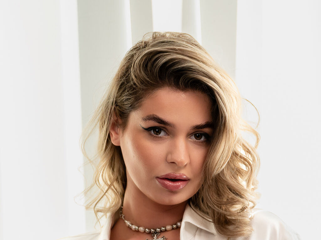 Allexisslovely's profile - Image n°1