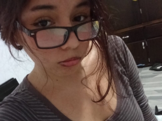 Sexo por webcam con Allicepetit