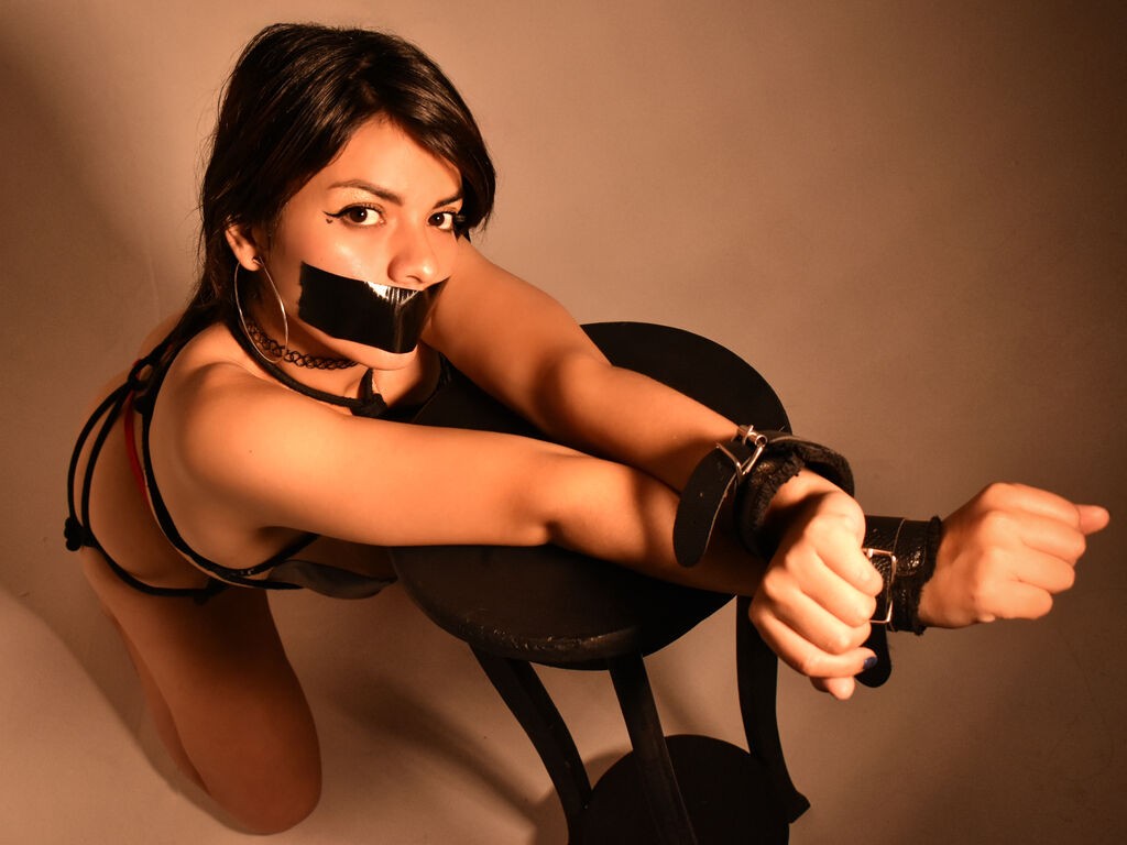 Allisonriley's profile - Image n°1