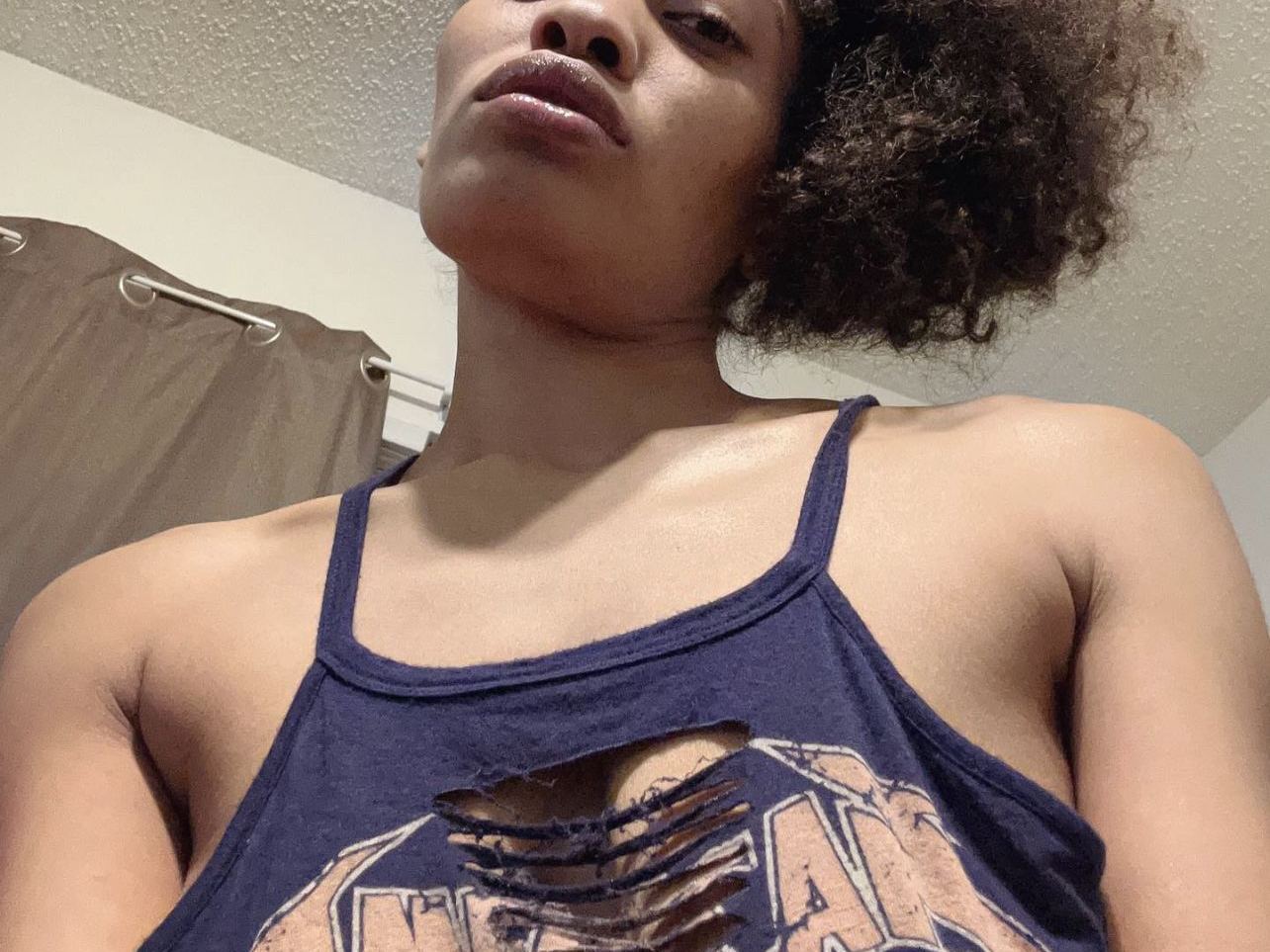 Allysaura' profilo - Immagine n°1