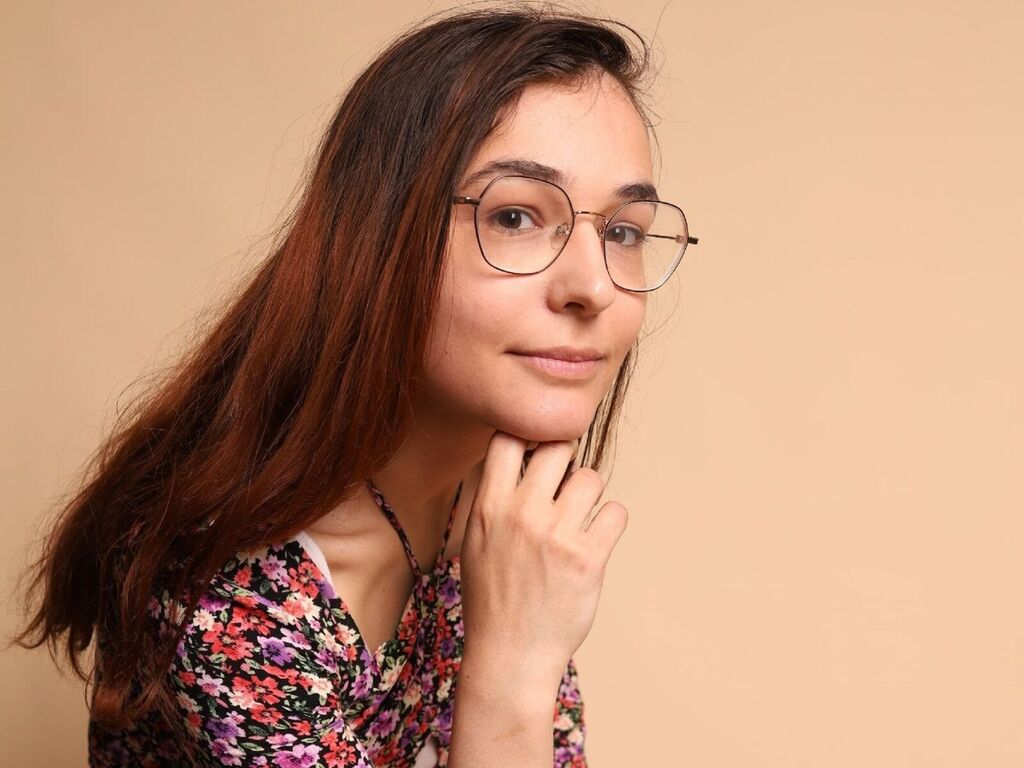 Alodiacompton's profile - Image n°0