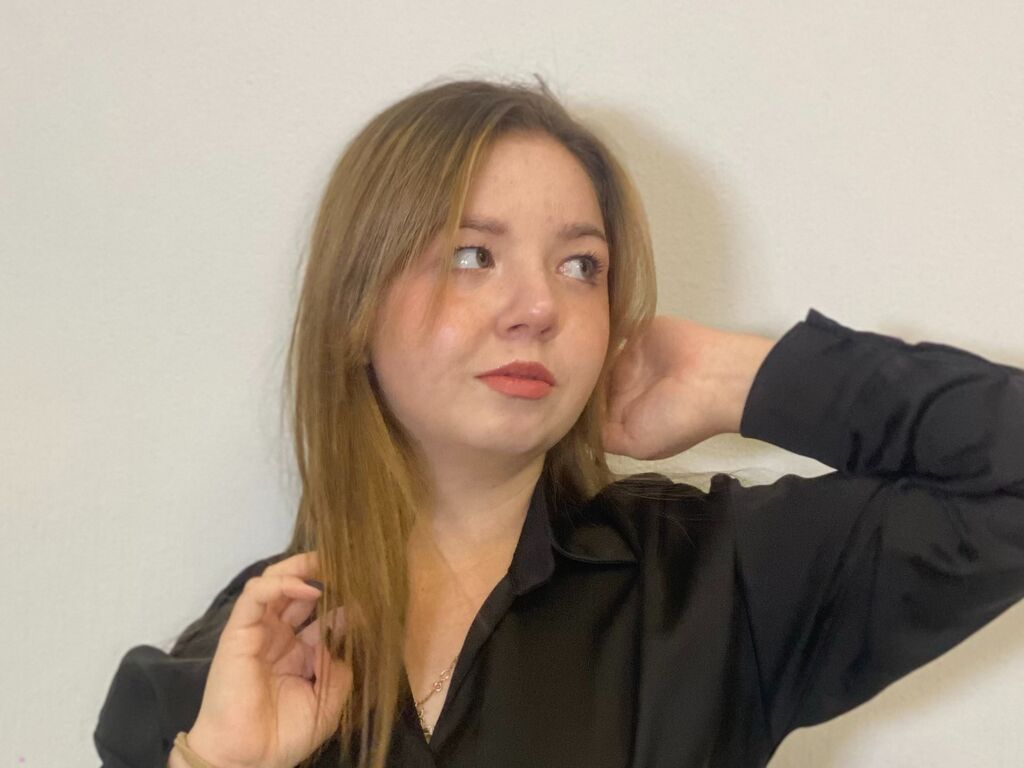 Alodiechristley's profile - Image n°0