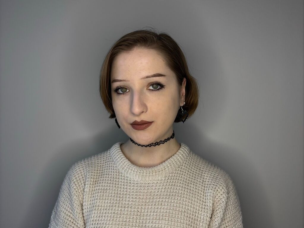 Alodiecullimore's profile - Image n°0