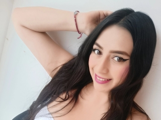 Alondragomez19's Sexcam
