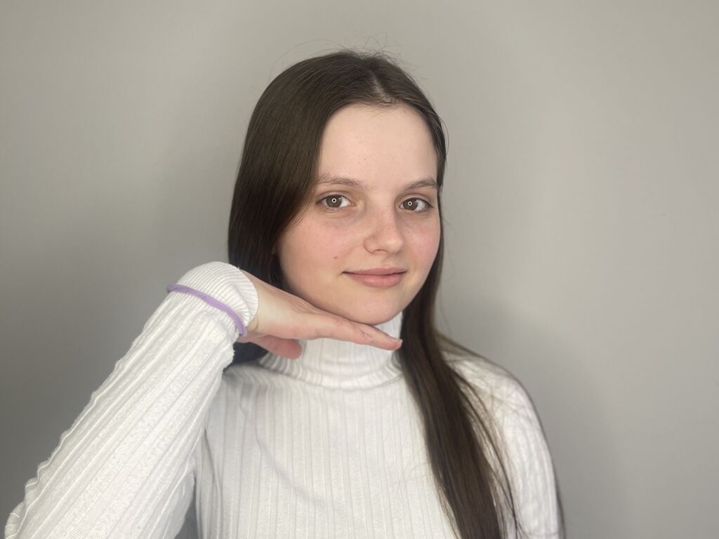 Althenabisbee's profile - Image n°0