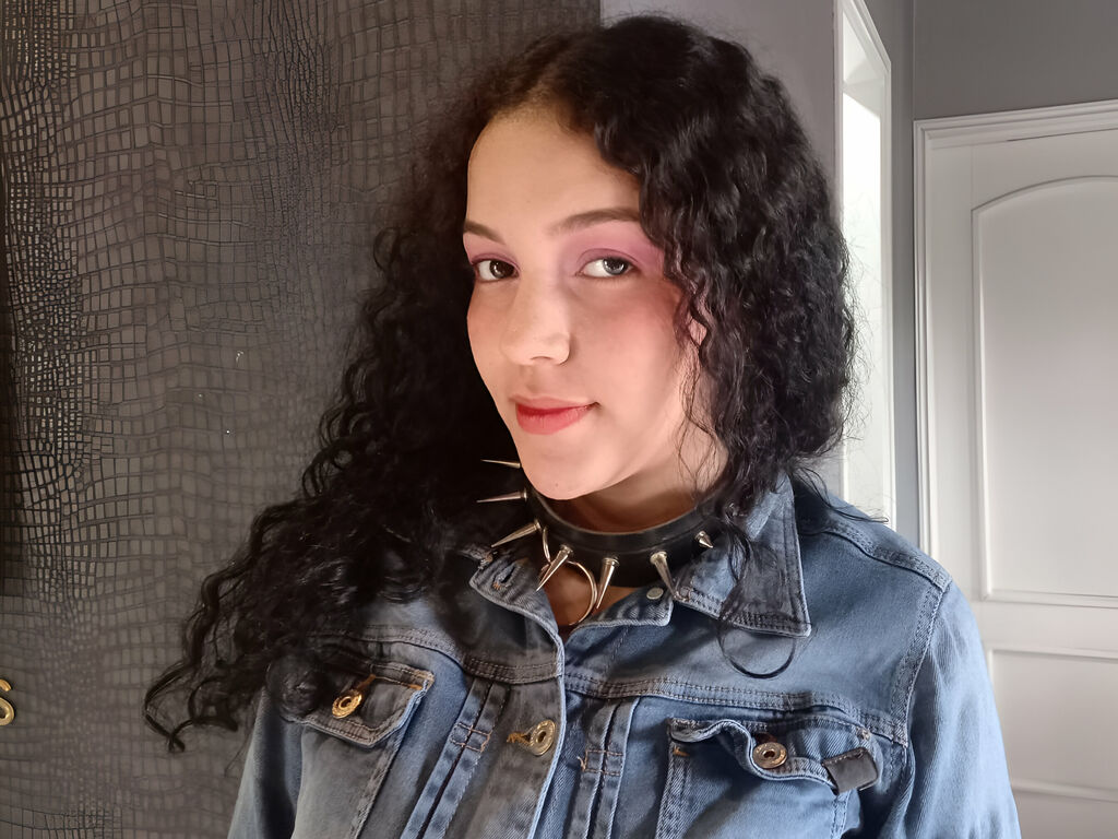 Alysonplaza's profile - Image n°1