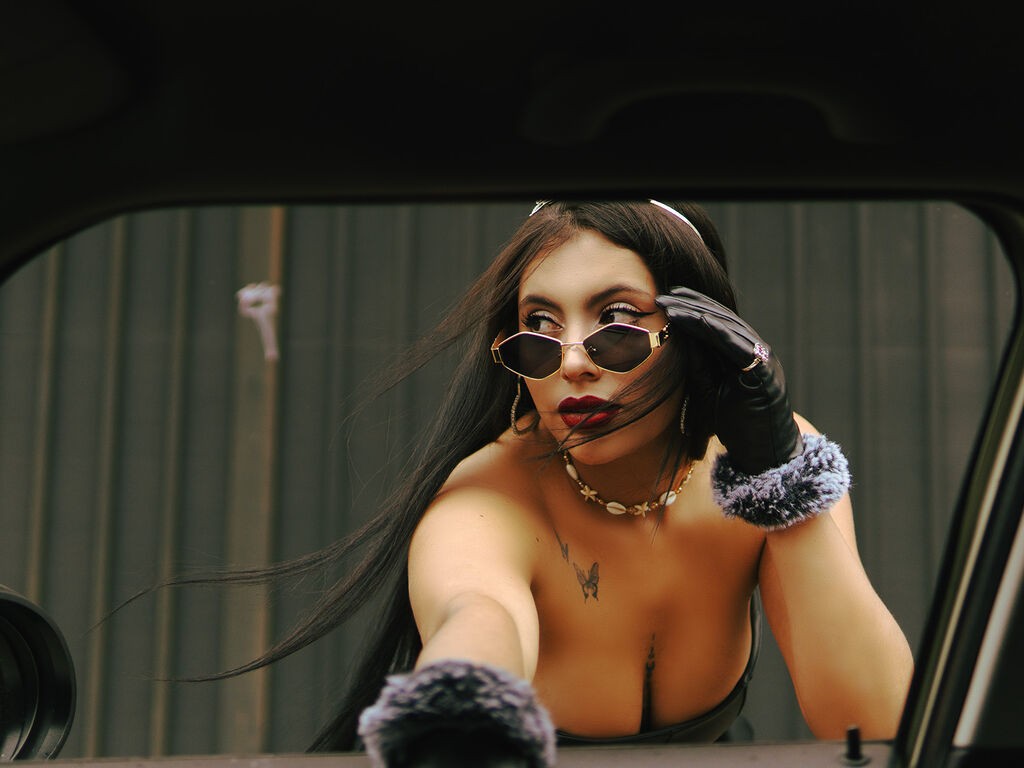 Alyssasantorini's profile - Image n°2