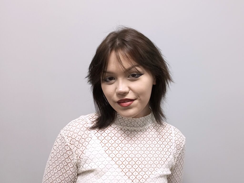 Amandaballard's profile - Image n°2