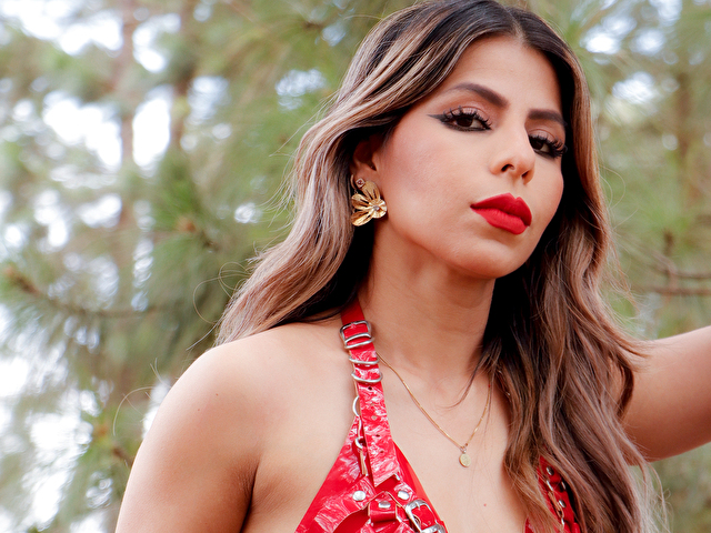 Perfil con Amandafiori - Imagen  n°48