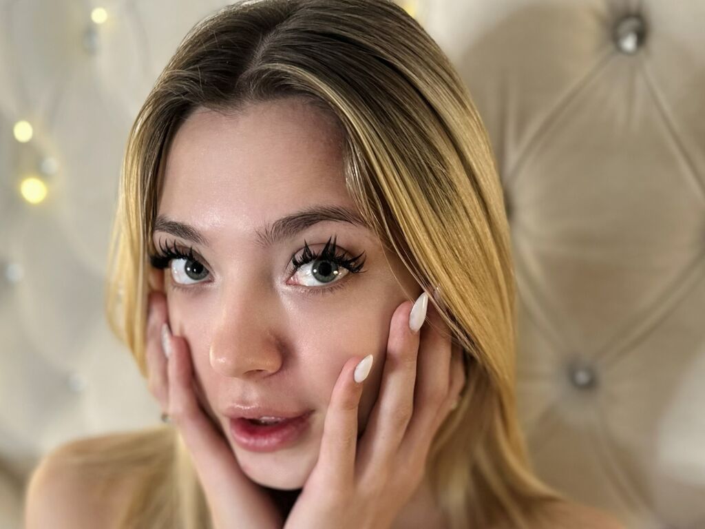 Amandaharris's profile - Image n°2