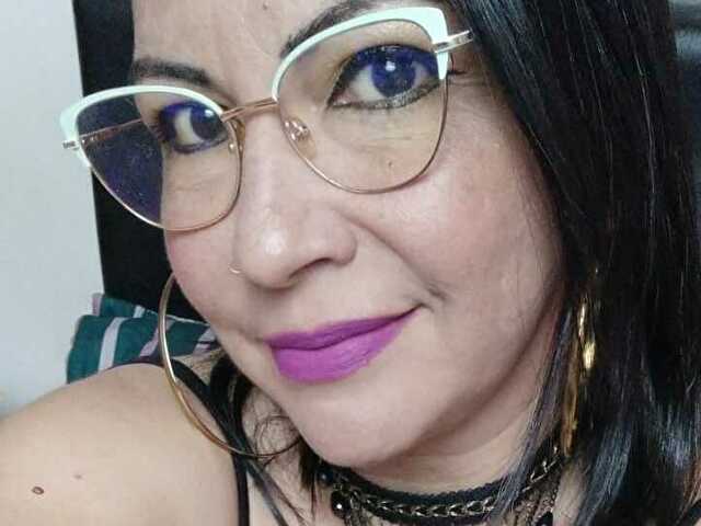 BrianaJones's profile - Image n°4