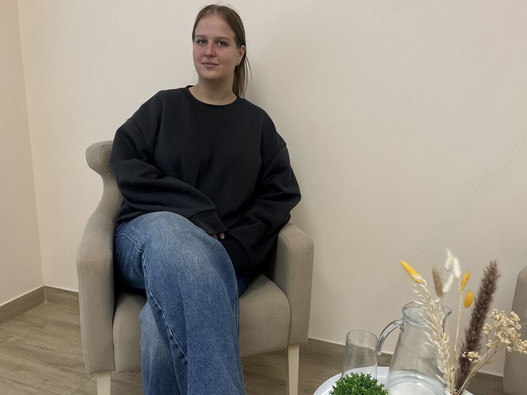 Amandaluti's profile - Image n°0