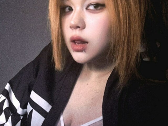 AmandaMia's profile - Image n°6
