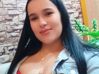 Webcam sex with Amazinganahot
