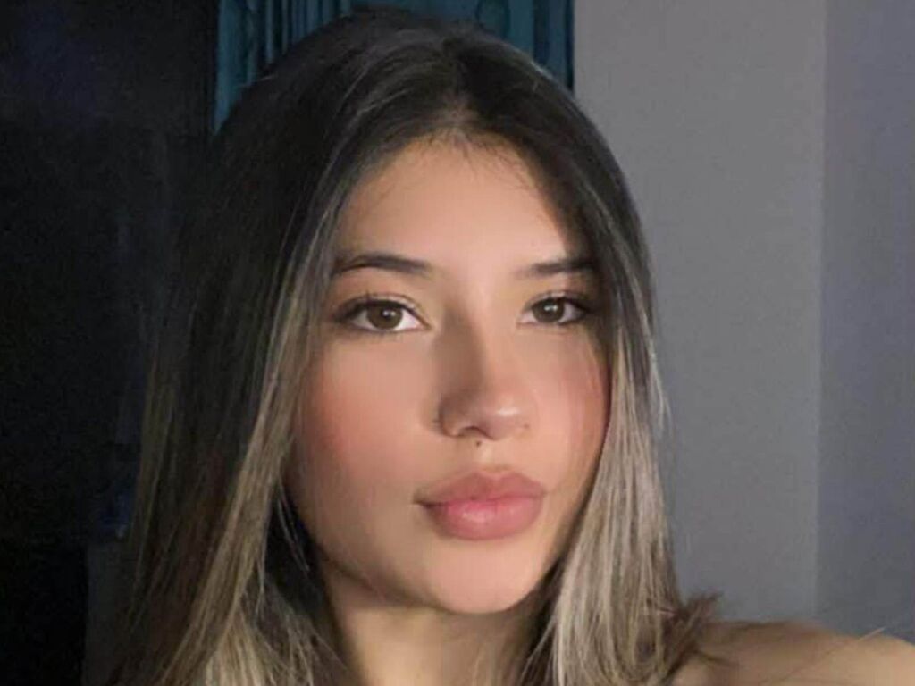 Amberalvarez's profile - Image n°0