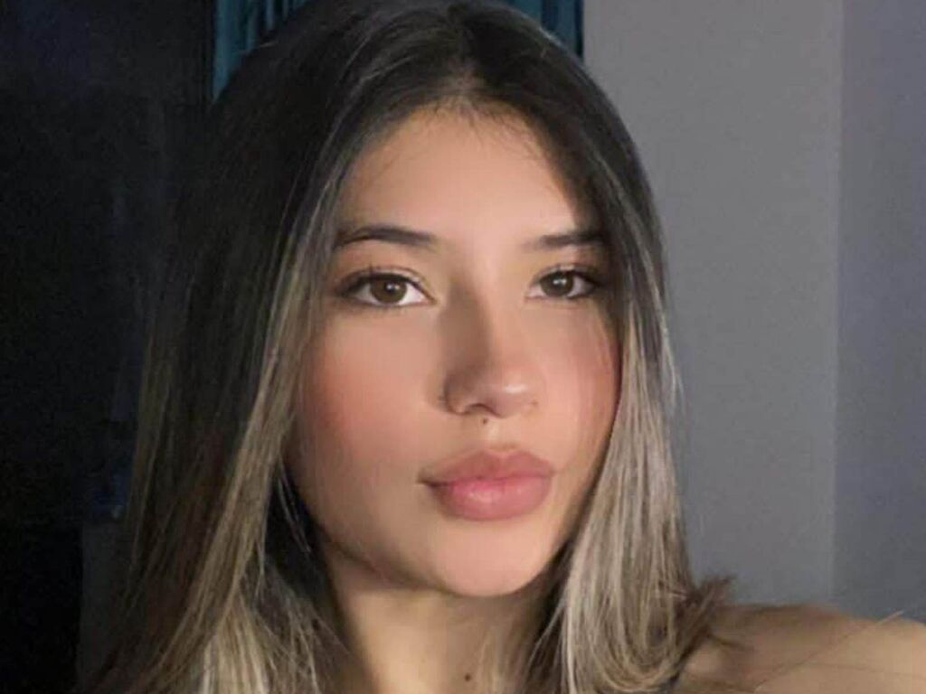 Amberangulo's profile - Image n°0