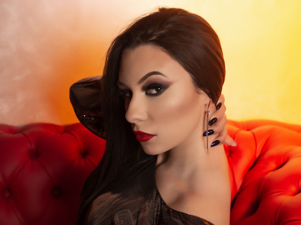 AmberCrost's profile - Image n°9