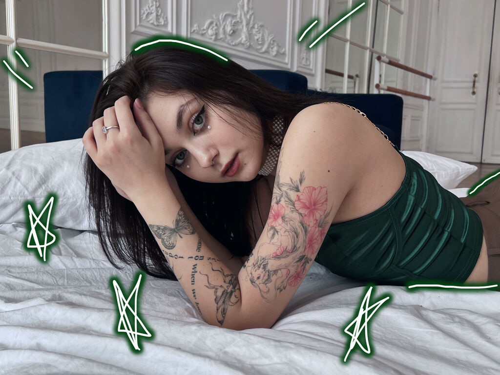 Ameliaklark's profile - Image n°4