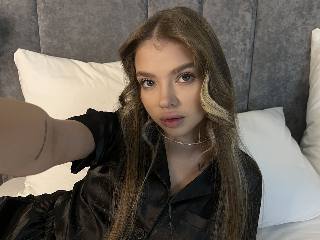 Amelialins's profile - Image n°1