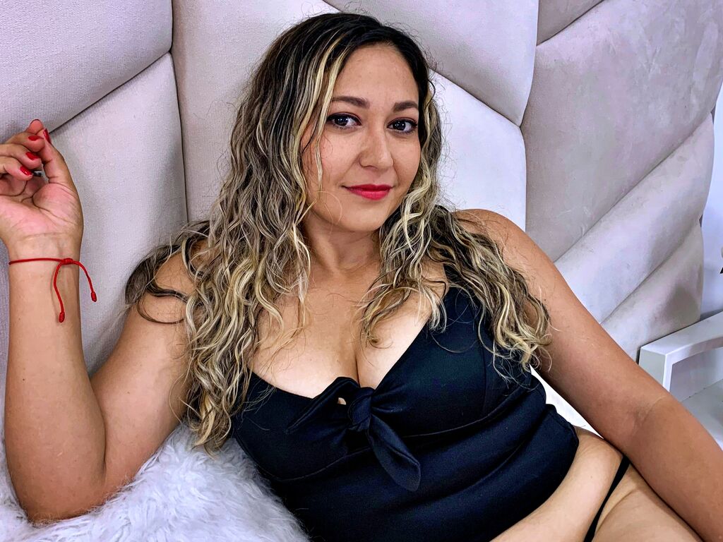 Profil de Ameliamonroy - Photo n°0