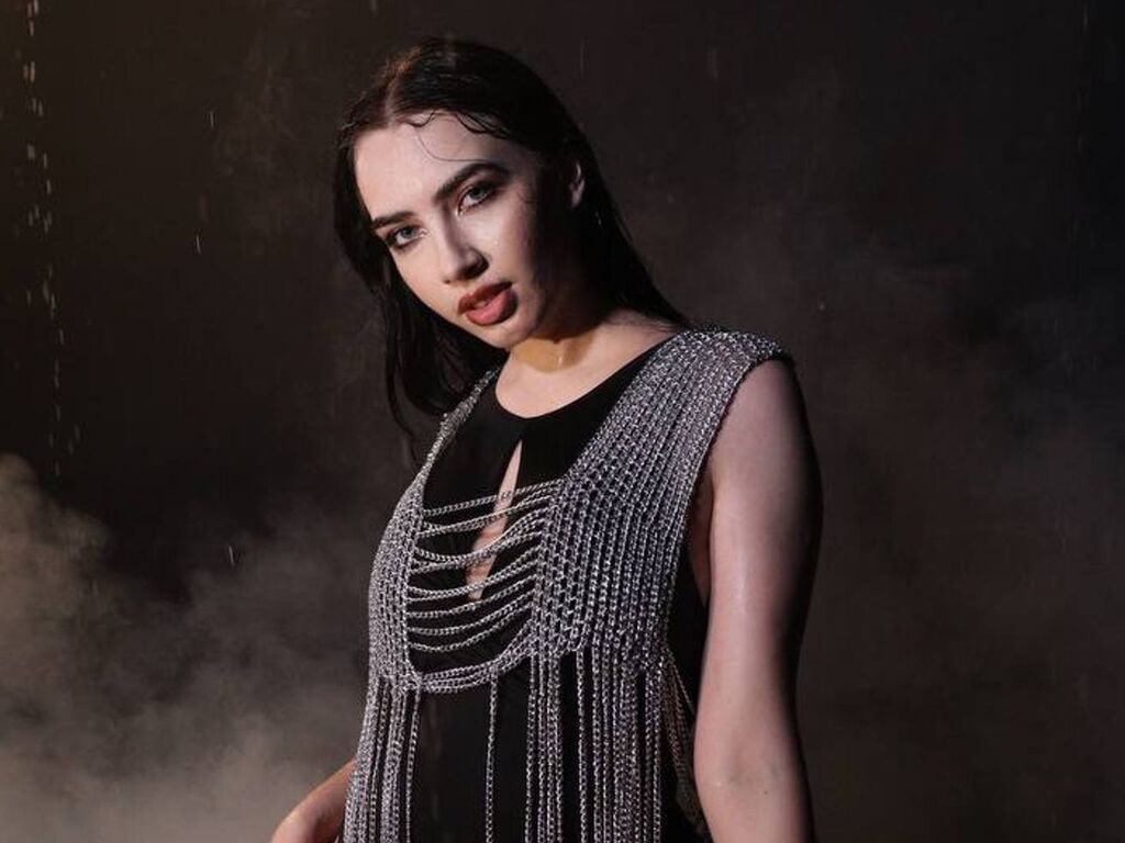 Ameliaring's profile - Image n°1